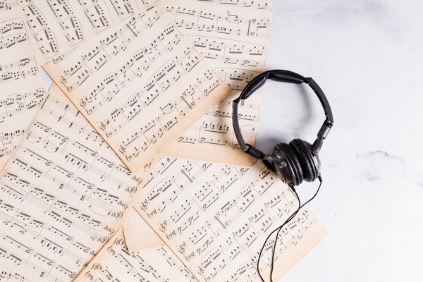 Концерт «Миф машины: акустика против электричества»