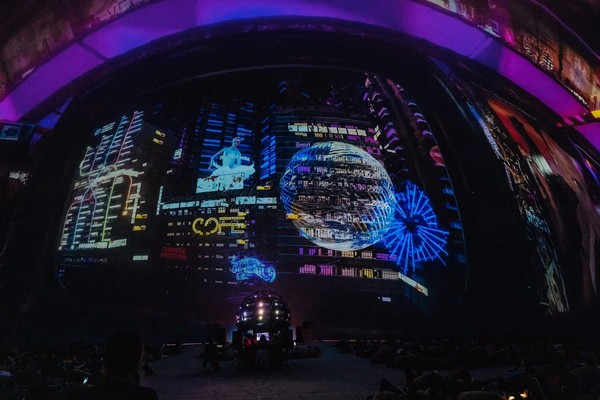 Аудиовизуальное шоу Киберпанк: Никита Дёмин