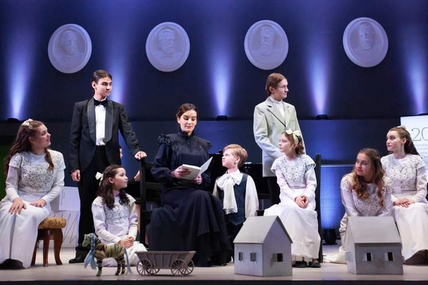 Спектакль «Стеклянный ребенок»