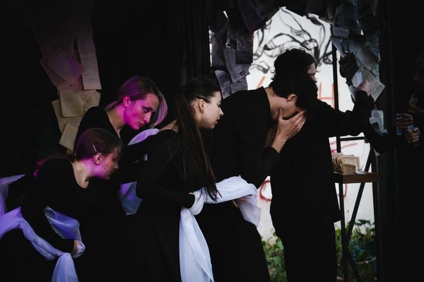 Спектакль «Комнатки»