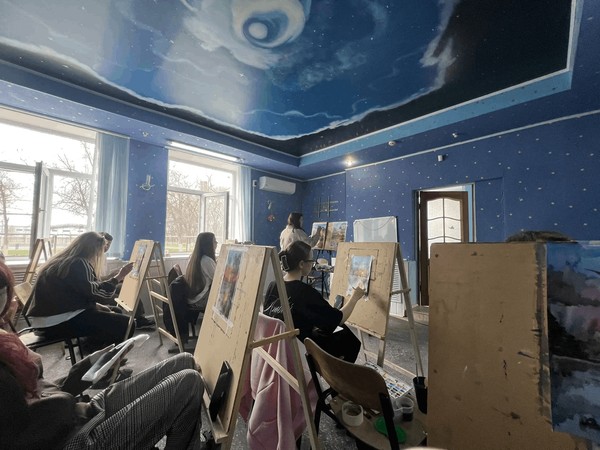 «Область цвета: искусство нового поколения»