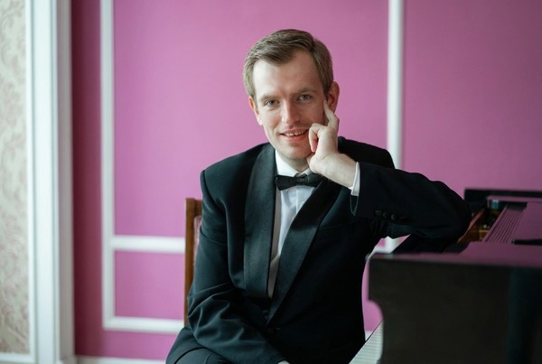 В прекраснейшем месяце мае