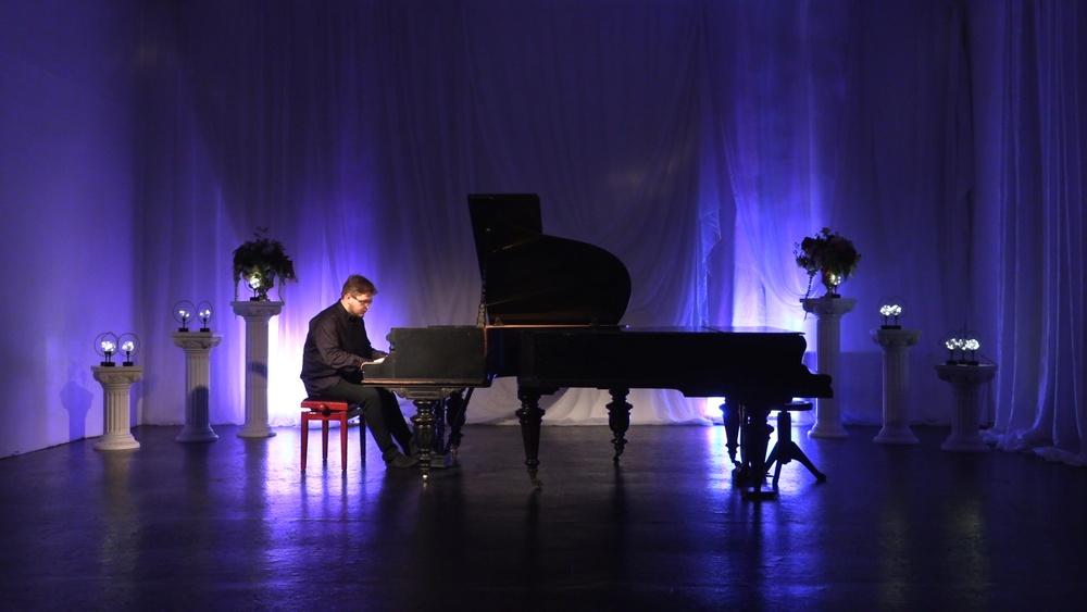 "Бетховен. Странник во Вселенной" Антон Самсонов. Фортепианный концерт