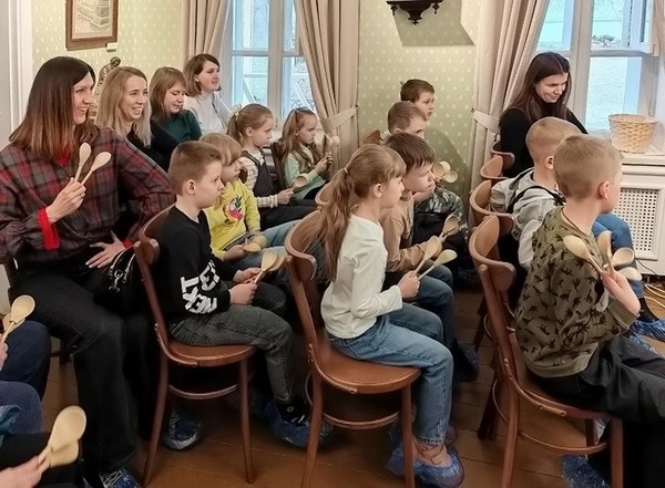 Костюмированная программа «День ложкаря в доме-музее Никитина»