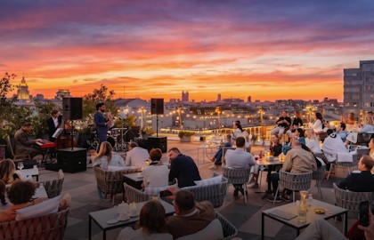 Саундтреки Ханса Циммера на крыше The Carlton. Камерный оркестр. Арфа