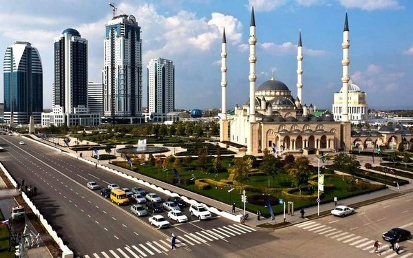 Выставка «Силуэты любимого города»