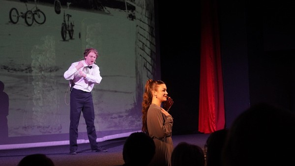 Спектакль «Папа в паутине, или Слишком женатый таксист – 2»