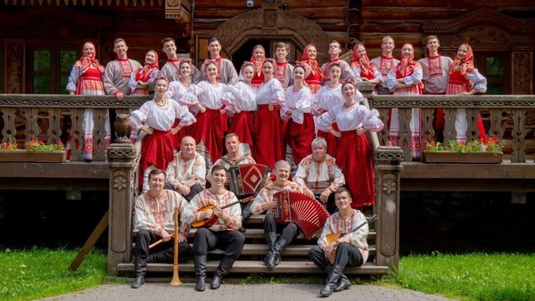 Концерт вокально-хореографического ансамбля «Русь» и ансамбля песни и танца «Мирас»