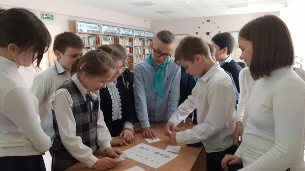 Литературно-детективный квест «Следы ведут в библиотеку»