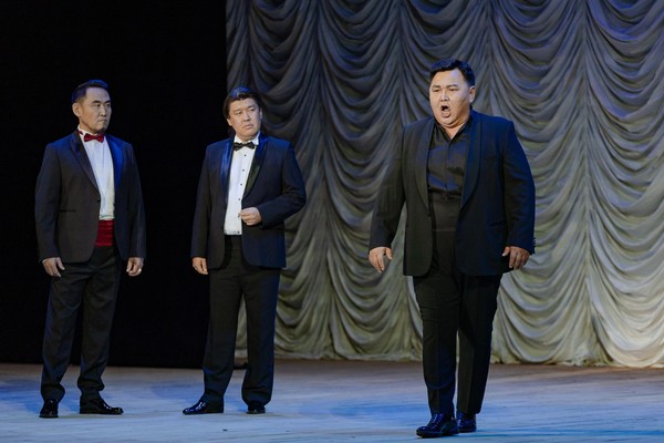 Гала-концерт звезд бурятской оперы в рамках Всероссийского проекта «Театральный поезд»