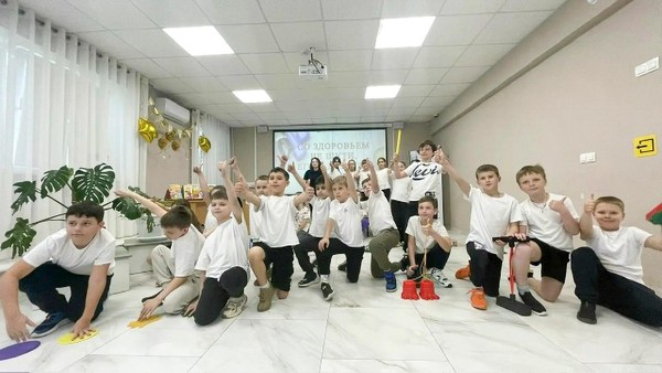 Познавательно-игровая программа «Вредные привычки – не мои сестрички»