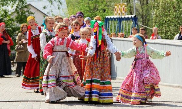 Народное гуляние «Привет, сосед!»