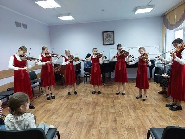 Виртуальная выставка «Скрипка– мой любимый инструмент»