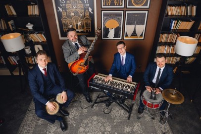 Посвящение эпохе хаммонд-органа