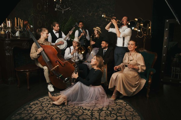 Kickin’ Jass Orchestra. Диксиленд