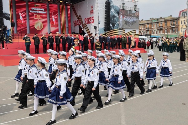 Международный парад «Правнуки Победы»