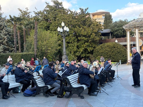 Концерт-бал на Набережной Ялты