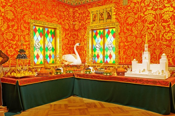 Лекция «Пир горой. Традиции и блюда царской кухни в XVI-XVII вв.»