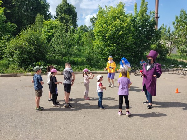 «Счастливое детство»