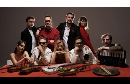 Мировые поп хиты в симфоническом звучании на крыше. Imperialis Orchestra