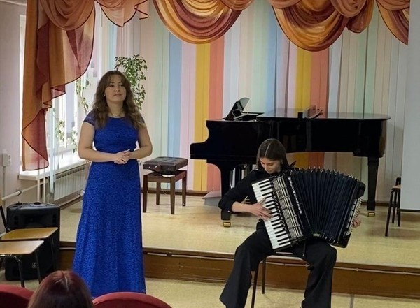 Концерт «Маме с любовью»