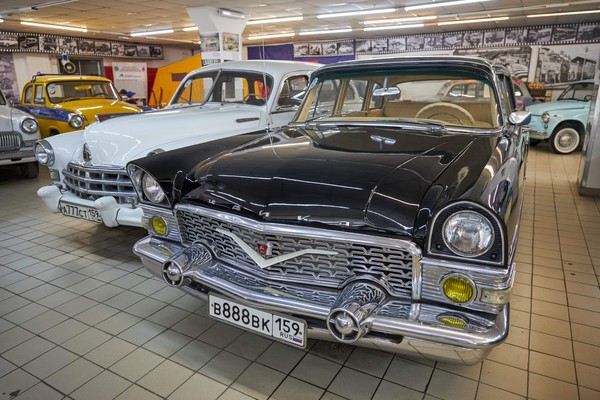 Выставка ретро автомобилей