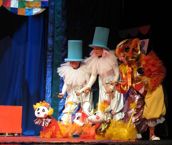 Спектакль «Все дело в шляпе»