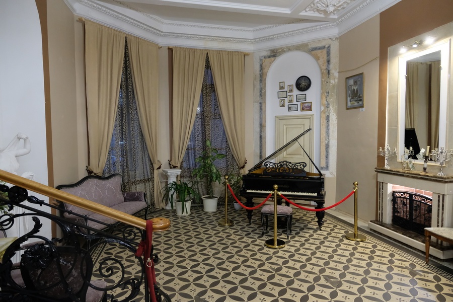 Экскурсия в особняк Шрёдера + фортепианный концерт "Лодка в океане"