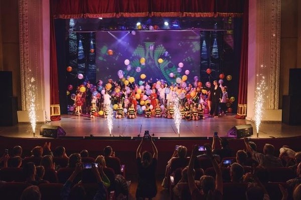 Хореографический спектакль «Алиса в стране танцевальных чудес»