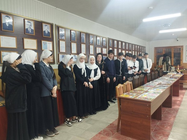 Урок мужества «Мы живы памятью». Защитникам Брестской крепости посвящается