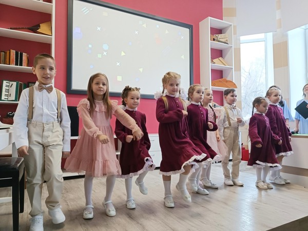 «Ваши жизни война рифмовала»: литературно-музыкальный час