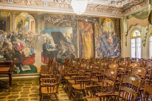 «Остановись, Россия. Диалоги с художником»