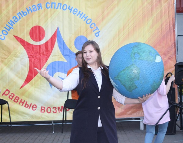 Литературно-музыкальная композиция: «Мир равных возможностей»