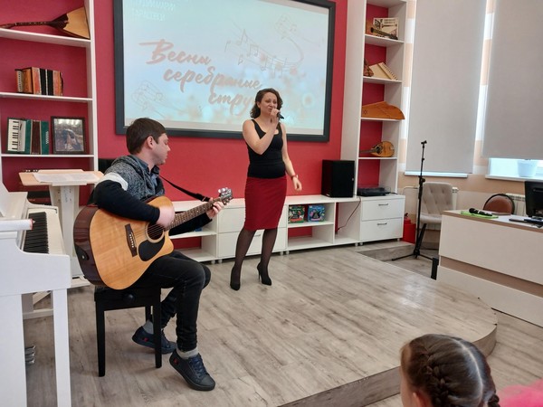 Концерт «Цветущий май, победный май»