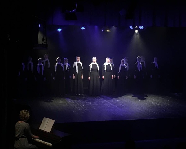 Помните! Через века, через года — помните