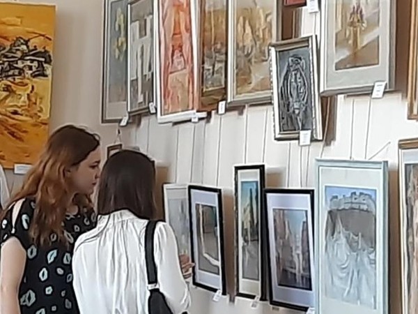 «Весенняя выставка»