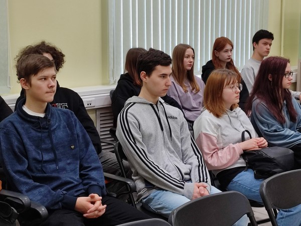 Исторический час «Форма победы»