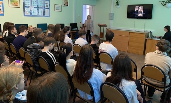 Показы документальных фильмов, созданных на Дальневосточной киностудии