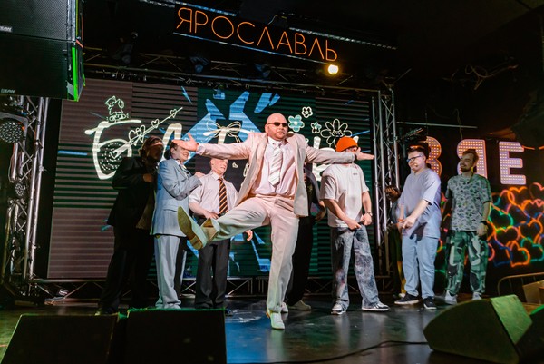 Импровизационное шоу «Батлы»