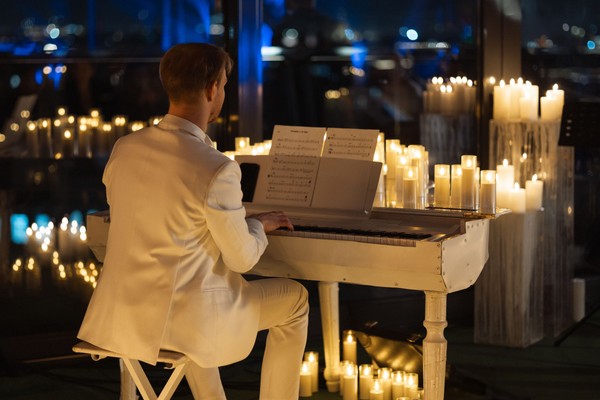 Магия свечей. Саундтреки о любви на крыше