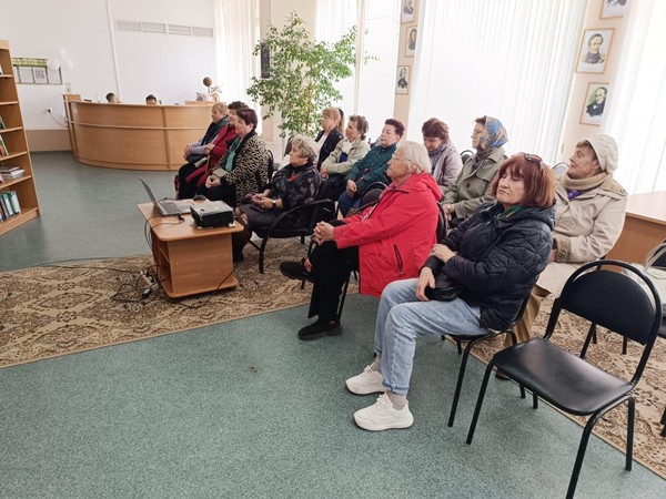 Информационная лаборатория «ИИ на службе старшего поколения»