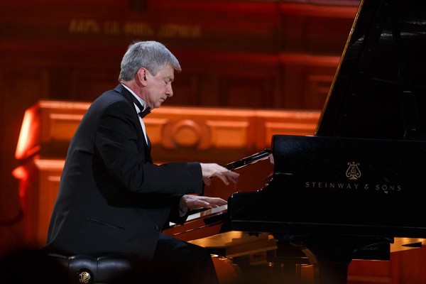 Концерт В. Овчинникова и Концертного симфонического оркестра