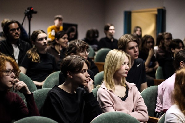 Кинопоказ ко Дню Победы