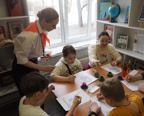 Творческое занятие «Песни о войне: каллиграфия памяти. Журавли»