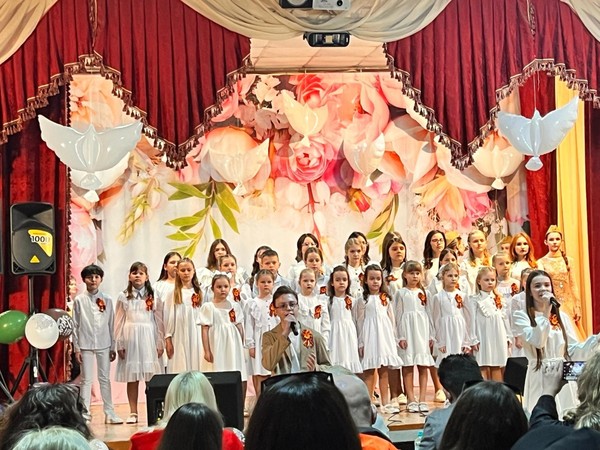 «Ритм. Музыка. Единство» Отчётный концерт клуба «Тенистый»