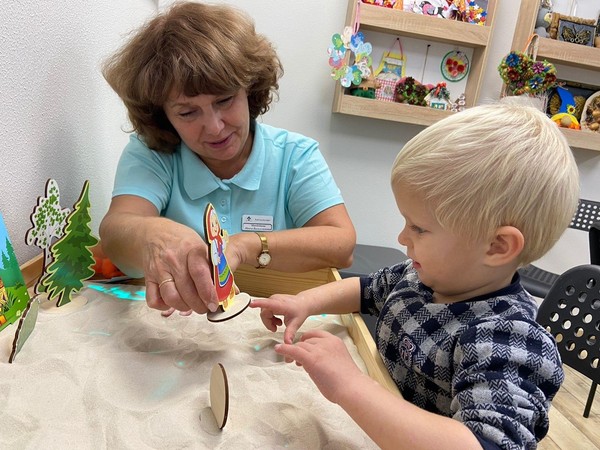 Занятия на песочном столе