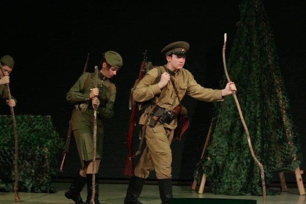 Спектакль «А зори здесь тихие...»