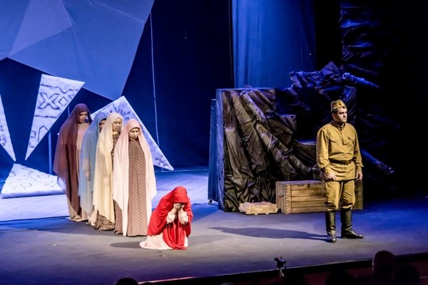 Спектакль «Защитники Отечества»