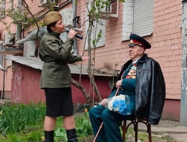 «Ветераны нашего двора»