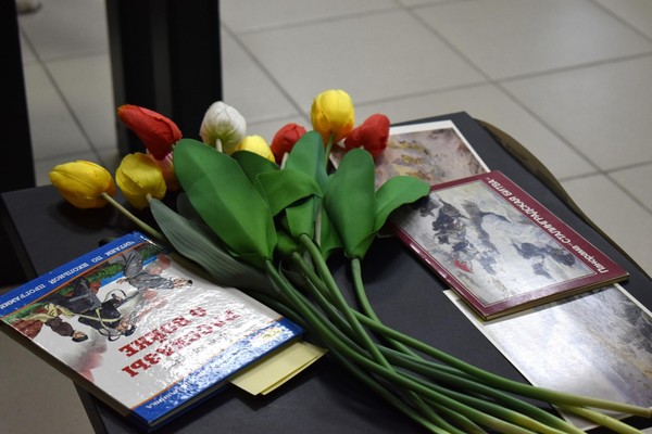 Громкие чтения «Война сквозь книжные страницы»